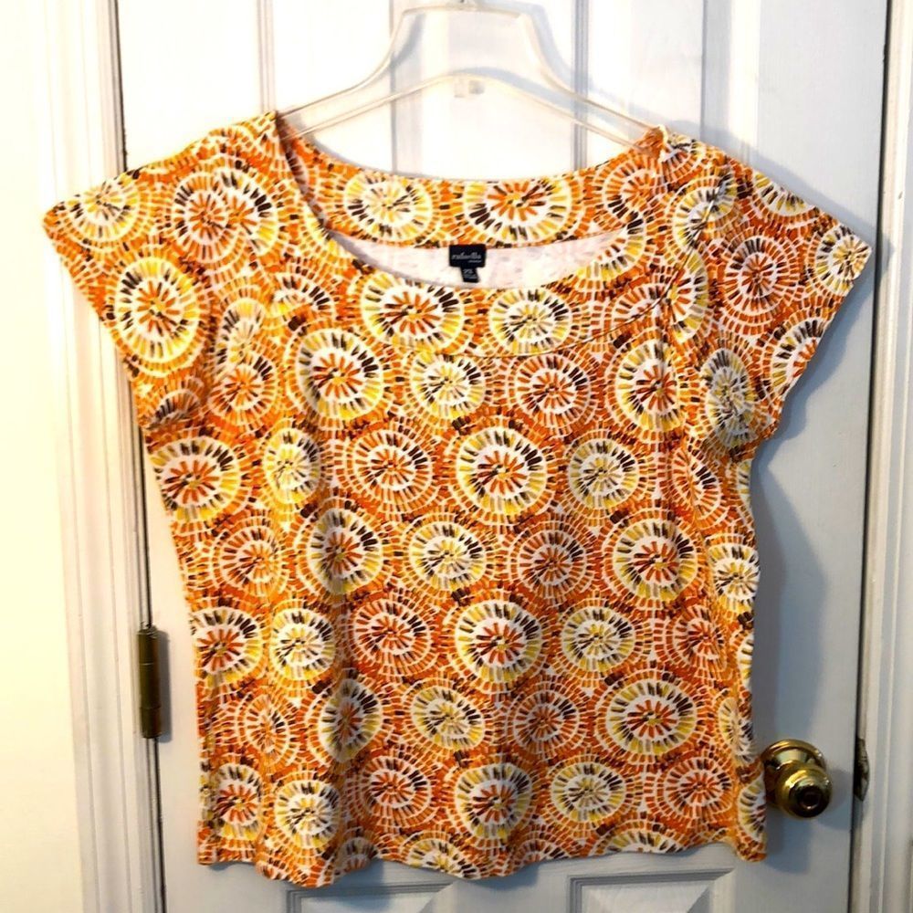 Rafaella Woman Size 2X Cutest Cap Sleeve top soft and comfortable PIt to Pit 23"